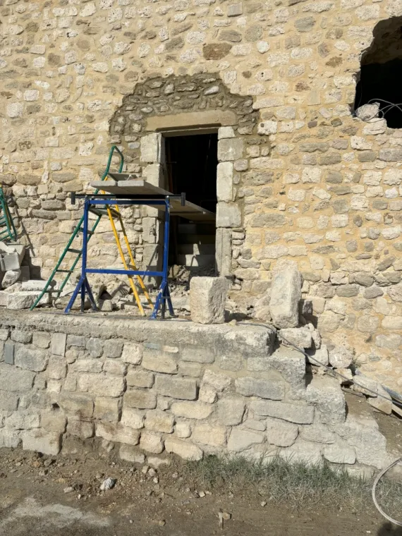 Rénovation complète d'une maison de village à Valaurie, Grignan, Bâti Estran