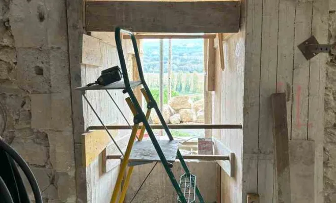 Rénovation complète d'une maison de village à Valaurie, Grignan, Bâti Estran