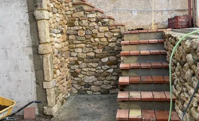 Maçonnerie, Grignan, Bâti Estran