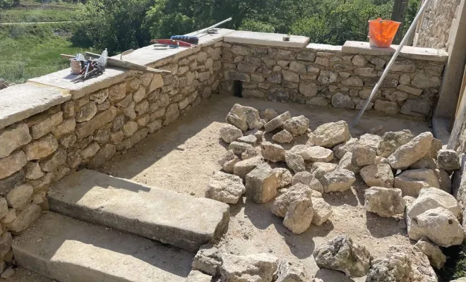 Maçonnerie, Grignan, Bâti Estran