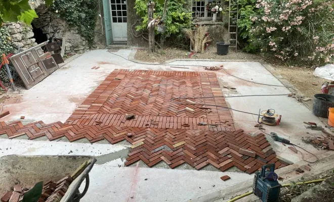 Maçonnerie, Grignan, Bâti Estran