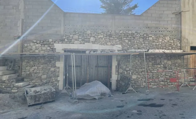 Maçonnerie, Grignan, Bâti Estran