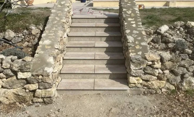 Maçonnerie, Grignan, Bâti Estran