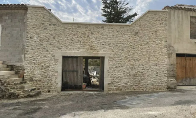 Maçonnerie, Grignan, Bâti Estran