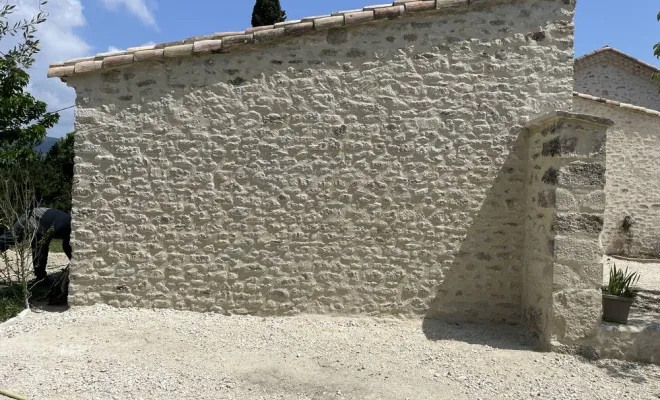 Rénovation générale, Grignan, Bâti Estran