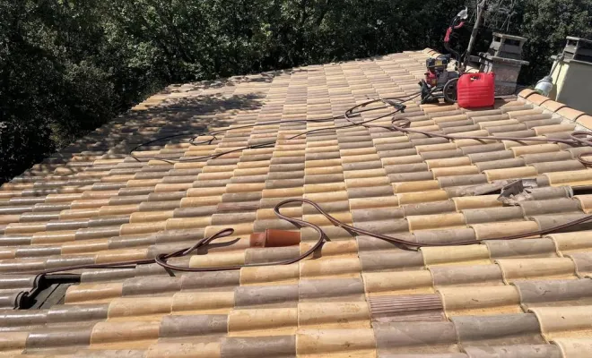 Rénovation toiture, Grignan, Bâti Estran